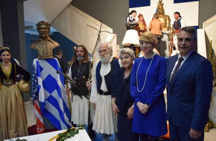 Κώστας Τζιουμης: "Στο πρόσωπο του Ιωάννη Γιαννόπουλου τιμούμε τους Αρκάδες της διασποράς" (vd)