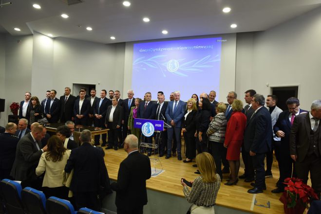 &Omicron;&rho;&kappa;&omega;&mu;&omicron;&sigma;ί&alpha; &Delta;&eta;&mu;ά&rho;&chi;&omicron;&upsilon; &kappa;&alpha;&iota; &Delta;&eta;&mu;&omicron;&tau;&iota;&kappa;&omicron;ύ &Sigma;&upsilon;&mu;&beta;&omicron;&upsilon;&lambda;ί&omicron;&upsilon; &Tau;&rho;ί&pi;&omicron;&lambda;&eta;&sigmaf; | Ό&lambda;&alpha; ό&sigma;&alpha; &epsilon;&iota;&pi;ώ&theta;&eta;&kappa;&alpha;&nu; &sigma;&tau;&iota;&sigmaf; &omicron;&mu;&iota;&lambda;ί&epsilon;&sigmaf;!