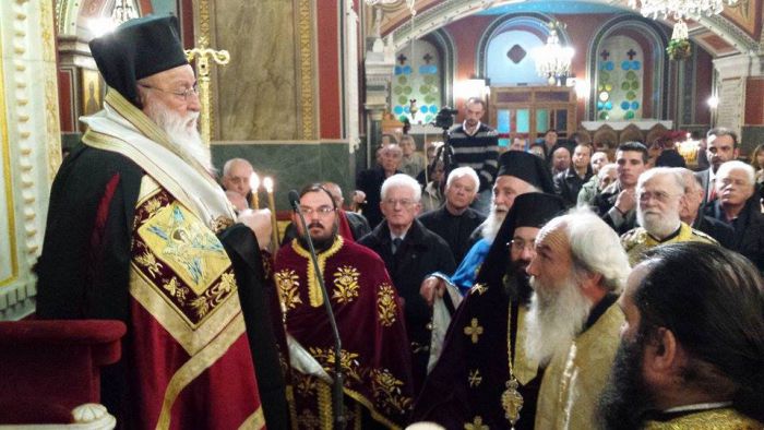 &Eta; &Tau;&rho;ί&pi;&omicron;&lambda;&eta; &gamma;&iota;&omicron;&rho;&tau;ά&zeta;&epsilon;&iota; &tau;&eta; &mu;&nu;ή&mu;&eta; &tau;&omicron;&upsilon; &Alpha;&gamma;ί&omicron;&upsilon; &Beta;&alpha;&sigma;&iota;&lambda;&epsilon;ί&omicron;&upsilon; (vd)