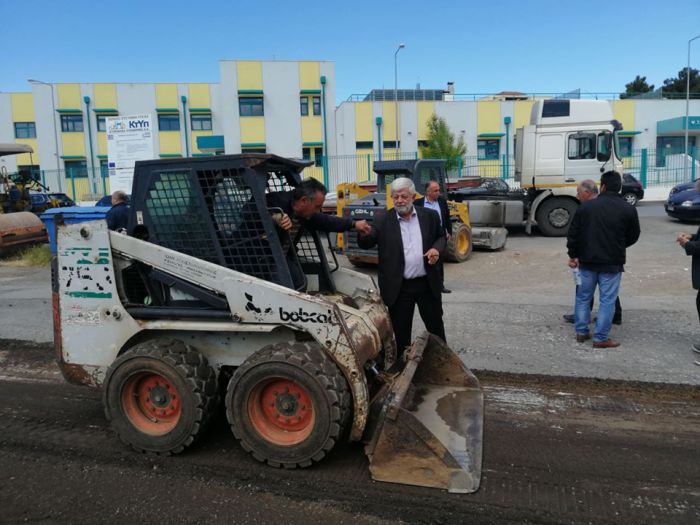 Τρίπολη | Άρχισε η αποξήλωση του παλιού οδοστρώματος (φρεζάρισμα) της οδού &quot;Παναρκάδων&quot;