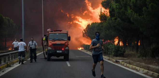 &Tau;&rho;&alpha;&gamma;&omega;&delta;ί&alpha; &sigma;&tau;&omicron; &Mu;ά&tau;&iota; | &Mu;&pi;&alpha;&rho;ά&zeta; &pi;&omicron;&lambda;&iota;&tau;&iota;&kappa;ώ&nu; &alpha;&nu;&tau;&iota;&delta;&rho;ά&sigma;&epsilon;&omega;&nu; &gamma;&iota;&alpha; &tau;&omicron; &laquo;&Theta;ά&psi;&rsquo; &tau;&alpha;, &gamma;&iota;&alpha;&tau;ί &theta;&alpha; &sigma;&epsilon; &sigma;&kappa;ί&sigma;&omicron;&upsilon;&mu;&epsilon;&raquo;