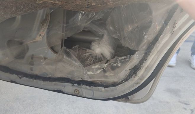 Πάνω από ένα κιλό κάνναβης εντοπίστηκε στον αυτοκινητόδρομο &quot;Τρίπολης - Καλαμάτας&quot; - Ήταν κρυμμένο σε πόρτα αυτοκινήτου! (vd)