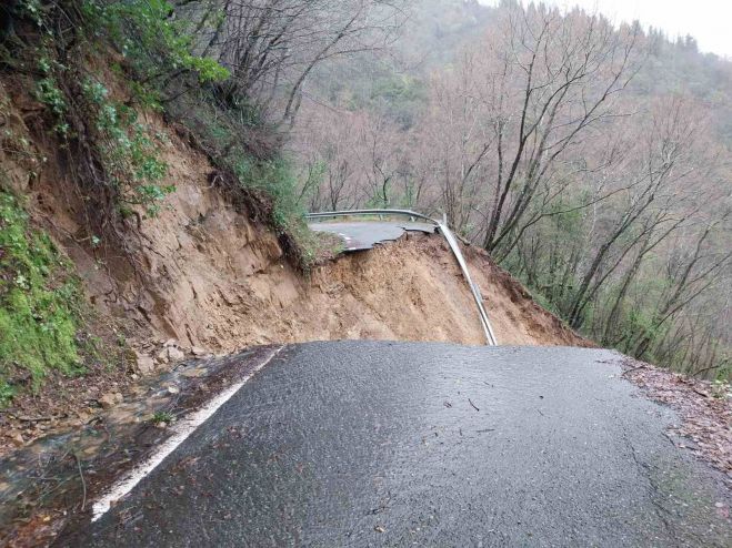 &Delta;&iota;&alpha;&lambda;ύ&theta;&eta;&kappa;&epsilon; &omicron; &delta;&rho;ό&mu;&omicron;&sigmaf;, &alpha;&delta;ύ&nu;&alpha;&tau;&eta; &eta; &pi;&rho;ό&sigma;&beta;&alpha;&sigma;&eta; &sigma;&tau;&eta; &Mu;&omicron;&nu;ή &Phi;&iota;&lambda;&omicron;&sigma;ό&phi;&omicron;&upsilon; (&epsilon;&iota;&kappa;ό&nu;&epsilon;&sigmaf;)