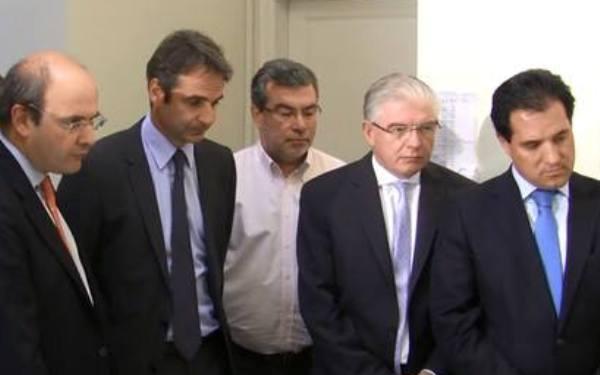 &Tau;&omicron; &laquo;&epsilon;&upsilon;&chi;&alpha;&rho;&iota;&sigma;&tau;ώ&raquo; &tau;&omicron;&upsilon; Ά&delta;&omega;&nu;&iota; &sigma;&tau;&omicron;&nu; &Alpha;&nu;&delta;&rho;έ&alpha; &Lambda;&upsilon;&kappa;&omicron;&upsilon;&rho;έ&nu;&tau;&zeta;&omicron;