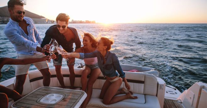 Διακοπές στην Μεσσηνία με yacht για όλη την παρέα!
