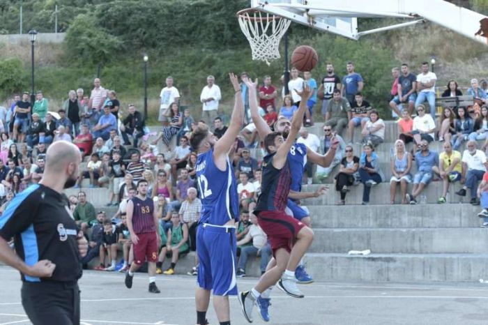 &Mu;&pi;ά&sigma;&kappa;&epsilon;&tau; - &Eta; ... &kappa;&omicron;ύ&pi;&alpha; &phi;έ&tau;&omicron;&sigmaf; &sigma;&tau;&omicron; &Beta;&epsilon;&lambda;&eta;&mu;ά&chi;&iota;! (&epsilon;&iota;&kappa;ό&nu;&epsilon;&sigmaf;)