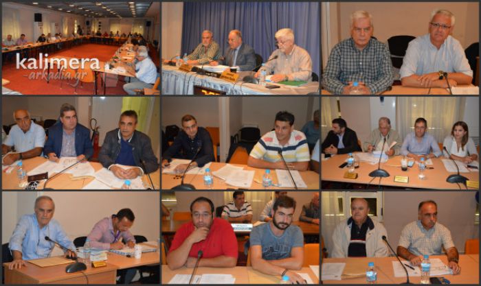 Φωτογραφικά «κλικ» από το Δημοτικό Συμβούλιο Τρίπολης! (20/9/2016)