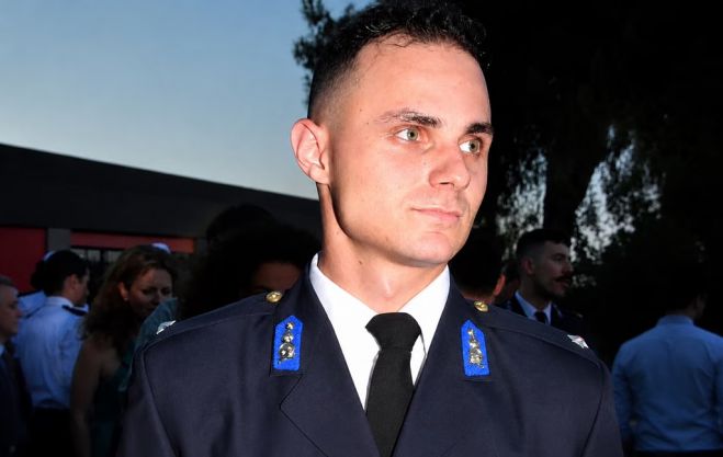 &Mu;&omicron;&nu;&alpha;&chi;&omicron;&pi;&alpha;ί&delta;&iota; &alpha;&pi;ό &tau;&omicron; &Alpha;&gamma;&rho;ί&nu;&iota;&omicron; &omicron; &pi;&upsilon;&rho;&omicron;&sigma;&beta;έ&sigma;&tau;&eta;&sigmaf; &pi;&omicron;&upsilon; &pi;έ&theta;&alpha;&nu;&epsilon; &sigma;&tau;&omicron; &Gamma;ύ&theta;&epsilon;&iota;&omicron; - Ή&tau;&alpha;&nu; &mu;ό&lambda;&iota;&sigmaf; 27 &epsilon;&tau;ώ&nu; ...
