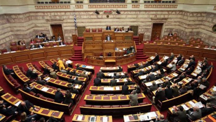 Το 3ο μνημόνιο κατατίθεται στη Βουλή - Αυτά είναι τα μέτρα!