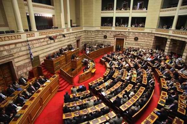 &Tau;&rho;&epsilon;&iota;&sigmaf; &beta;&omicron;&upsilon;&lambda;&epsilon;&upsilon;&tau;έ&sigmaf; &tau;&omicron;&upsilon; &Sigma;&Upsilon;&Rho;&Iota;&Zeta;&Alpha; &kappa;&alpha;&tau;&alpha;&gamma;&gamma;έ&lambda;&lambda;&omicron;&upsilon;&nu; &laquo;&pi;&alpha;&rho;ά&nu;&omicron;&mu;&epsilon;&sigmaf; &epsilon;&nu;έ&rho;&gamma;&epsilon;&iota;&epsilon;&sigmaf; &Tau;&alpha;&tau;&omicron;ύ&lambda;&eta; &gamma;&iota;&alpha; &tau;&eta;&nu; &Delta;&iota;&alpha;&chi;&epsilon;ί&rho;&iota;&sigma;&eta; &Alpha;&pi;&omicron;&rho;&rho;&iota;&mu;&mu;ά&tau;&omega;&nu;&raquo;