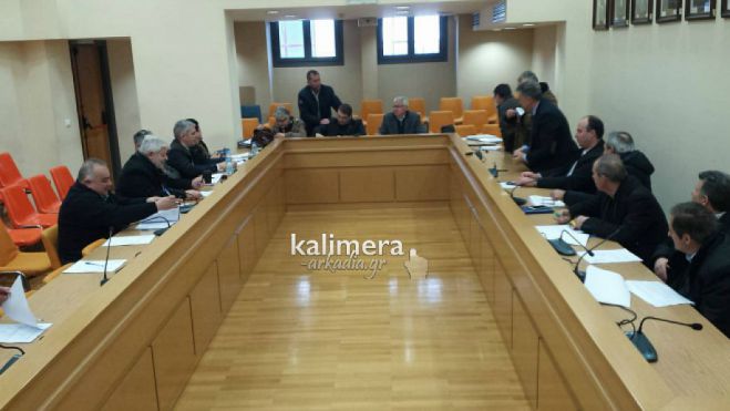 &Tau;&eta;&nu; &Tau;&rho;ί&tau;&eta; &sigma;&upsilon;&nu;&epsilon;&delta;&rho;&iota;ά&zeta;&epsilon;&iota; &eta; &Pi;&Epsilon;&Delta; &sigma;&tau;&eta;&nu; &Tau;&rho;ί&pi;&omicron;&lambda;&eta;