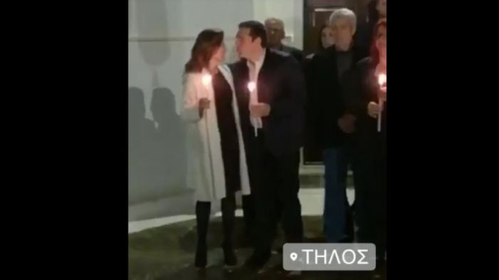 &Tau;&omicron; &laquo;&phi;&iota;&lambda;ί &tau;&eta;&sigmaf; &alpha;&gamma;ά&pi;&eta;&sigmaf;&raquo; &tau;&omicron;&upsilon; &Alpha;&lambda;έ&xi;&eta; &Tau;&sigma;ί&pi;&rho;&alpha; &sigma;&tau;&eta; &Mu;&pi;έ&tau;&upsilon; &Mu;&pi;&alpha;&zeta;&iota;ά&nu;&alpha; (vd)