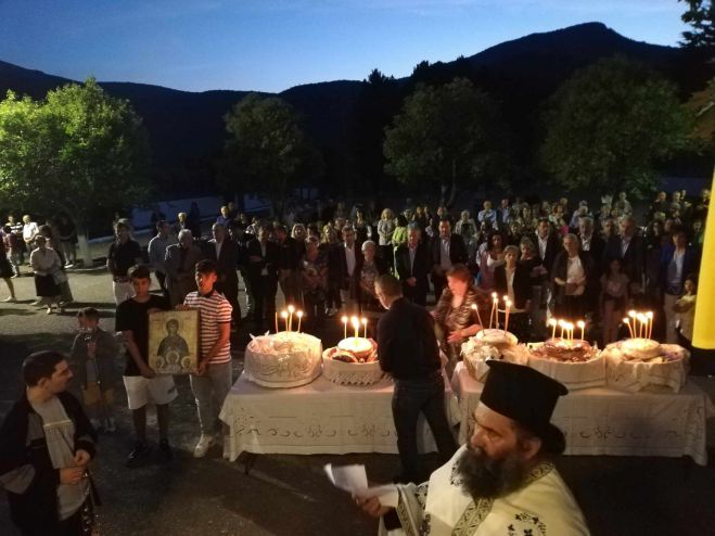 &Eta; &epsilon;&omicron;&rho;&tau;ή &tau;&eta;&sigmaf; &Alpha;&gamma;ί&alpha;&sigmaf; &Sigma;&omicron;&phi;ί&alpha;&sigmaf; &sigma;&tau;&eta; &Phi;&tau;έ&rho;&eta; &Mu;&alpha;&nu;&tau;&iota;&nu;&epsilon;ί&alpha;&sigmaf; (&epsilon;&iota;&kappa;ό&nu;&epsilon;&sigmaf;)