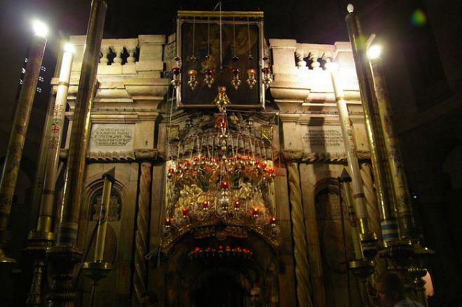 &Omicron;&chi;&tau;&alpha;ή&mu;&epsilon;&rho;&eta; &pi;&rho;&omicron;&sigma;&kappa;&upsilon;&nu;&eta;&mu;&alpha;&tau;&iota;&kappa;ή &epsilon;&pi;ί&sigma;&kappa;&epsilon;&psi;&eta; &sigma;&tau;&alpha; &Iota;&epsilon;&rho;&omicron;&sigma;ό&lambda;&upsilon;&mu;&alpha; &omicron;&rho;&gamma;&alpha;&nu;ώ&nu;&epsilon;&tau;&alpha;&iota; &sigma;&tau;&eta;&nu; &Tau;&rho;ί&pi;&omicron;&lambda;&eta;