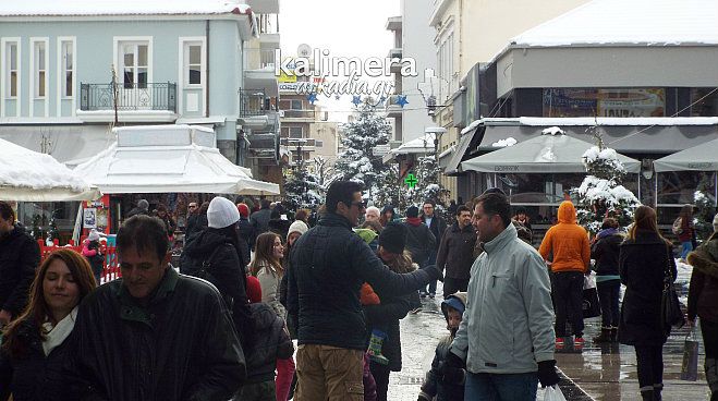 &Pi;&alpha;&rho;&alpha;&mu;&omicron;&nu;ή &Pi;&rho;&omega;&tau;&omicron;&chi;&rho;&omicron;&nu;&iota;ά&sigmaf; &mu;&epsilon; &beta;ό&lambda;&tau;&epsilon;&sigmaf; &sigma;&tau;&omicron; &chi;&iota;ό&nu;&iota; &kappa;&alpha;&iota; &pi;&omicron;&lambda;ύ &kappa;ό&sigma;&mu;&omicron; &sigma;&tau;&eta; &Tau;&rho;ί&pi;&omicron;&lambda;&eta;! (&epsilon;&iota;&kappa;ό&nu;&epsilon;&sigmaf;)