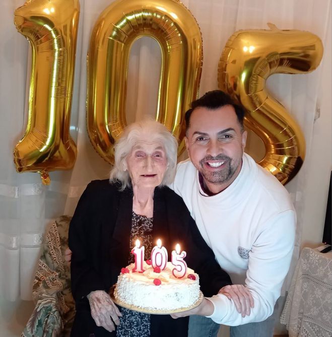 105 ετών η γιαγιά Σοφία από την Αρκαδία! (vd)