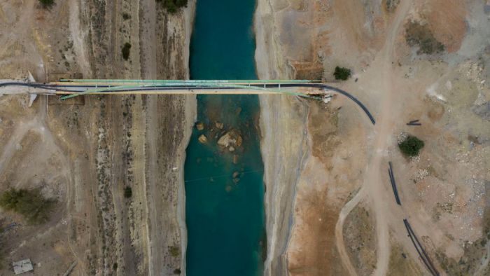 &Alpha;&nu;ή&lambda;&iota;&kappa;&eta; &alpha;&pi;&epsilon;ί&lambda;&eta;&sigma;&epsilon; ό&tau;&iota; &theta;&alpha; &pi;έ&sigma;&epsilon;&iota; &alpha;&pi;ό &tau;&omicron;&nu; &Iota;&sigma;&theta;&mu;ό
