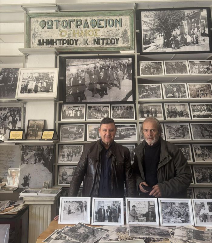 &Epsilon;&pi;ί&sigma;&kappa;&epsilon;&psi;&eta; &Gamma;&iota;ώ&rho;&gamma;&omicron;&upsilon; &Kappa;&alpha;&pi;&lambda;ά&nu;&eta; &sigma;&tau;&eta;&nu; έ&kappa;&theta;&epsilon;&sigma;&eta; &iota;&sigma;&tau;&omicron;&rho;&iota;&kappa;ώ&nu; &phi;&omega;&tau;&omicron;&gamma;&rho;&alpha;&phi;&iota;ώ&nu; &sigma;&tau;&alpha; &Tau;&rho;ό&pi;&alpha;&iota;&alpha;