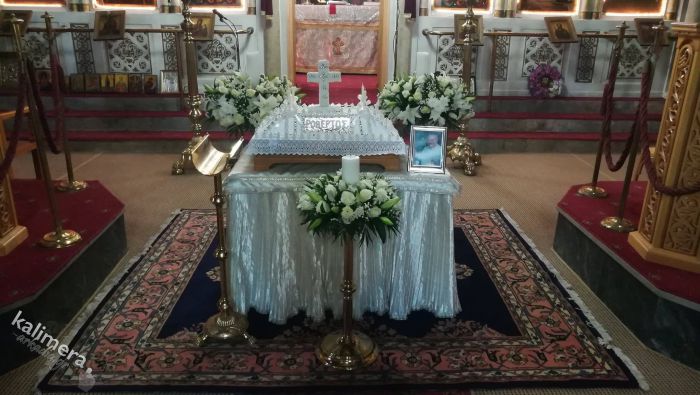 &Tau;&rho;ί&alpha; &chi;&rho;ό&nu;&iota;&alpha; &chi;&omega;&rho;ί&sigmaf; &tau;&omicron;&nu; &Rho;&omicron;&beta;έ&rho;&tau;&omicron; | &Tau;&omicron; &mu;ή&nu;&upsilon;&mu;&alpha; &tau;&omicron;&upsilon; &gamma;&iota;&omicron;&upsilon; &tau;&omicron;&upsilon;: "&Mu;&omicron;&upsilon; &lambda;&epsilon;ί&pi;&omicron;&upsilon;&nu; ό&lambda;&alpha;..."