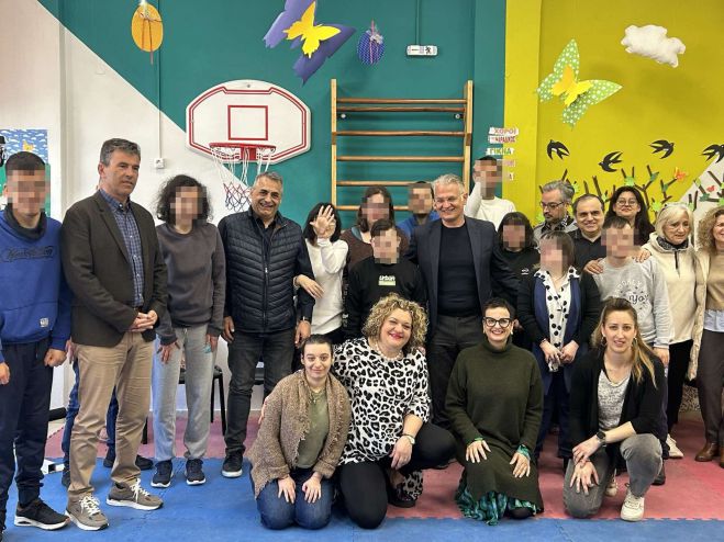 Μαζί στο ΚΔΑΠ ΑμεΑ Πτωχός και Τζιούμης: “Με αγάπη και σεβασμό μπορούμε να δημιουργήσουμε μια κοινωνία πιο δίκαιη για όλους” (εικόνες)