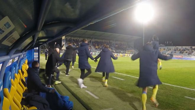 &Eta; &mu;&epsilon;&gamma;ά&lambda;&eta; &nu;ί&kappa;&eta; &tau;&omicron;&upsilon; &Alpha;&sigma;&tau;έ&rho;&alpha; &alpha;&pi;έ&nu;&alpha;&nu;&tau;&iota; &sigma;&tau;&omicron;&nu; &Pi;&Alpha;&Omicron; | Ό&sigma;&alpha; &delta;&epsilon;&nu; έ&delta;&epsilon;&iota;&xi;&alpha;&nu; &omicron;&iota; &kappa;ά&mu;&epsilon;&rho;&epsilon;&sigmaf;! (vd)