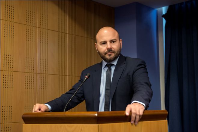 Συνεχίζουν την αποχή οι μηχανικοί