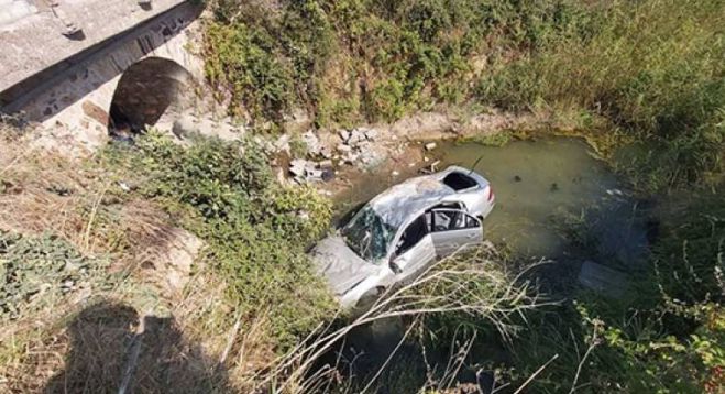 Αυτοκίνητο έπεσε από τη γέφυρα του ποταμού Λάδωνα - Τραυματίστηκε 41χρονη γυναίκα