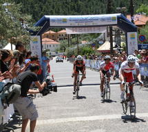 Διεθνής Ποδηλατικός Γύρος - Με ενθουσιασμό υποδέχτηκαν τους ποδηλάτες στο Λεωνίδιο (εικόνες)