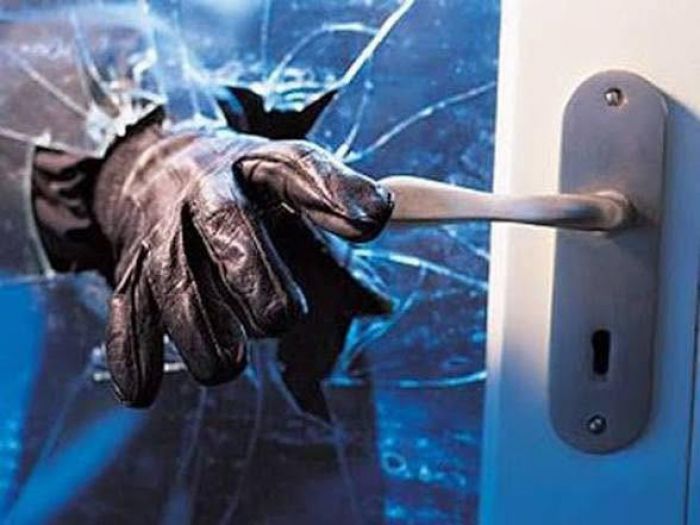 &Nu;έ&alpha; &kappa;&lambda;&omicron;&pi;ή &sigma;&tau;&eta;&nu; &Kappa;&alpha;&mu;ά&rho;&alpha; &Mu;&epsilon;&gamma;&alpha;&lambda;ό&pi;&omicron;&lambda;&eta;&sigmaf;