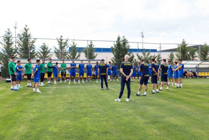 &Eta; &pi;&rho;&omicron;&pi;ό&nu;&eta;&sigma;&eta; &tau;&omicron;&upsilon; &Alpha;&sigma;&tau;έ&rho;&alpha; &mu;έ&sigma;&alpha; &alpha;&pi;ό &epsilon;&iota;&kappa;ό&nu;&epsilon;&sigmaf; &kappa;&alpha;&iota; &beta;ί&nu;&tau;&epsilon;&omicron;!