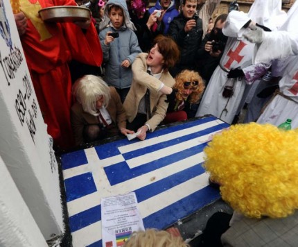 Την κηδεία της Ελλάδας έκαναν τα  … καρναβάλια των Σκοπίων