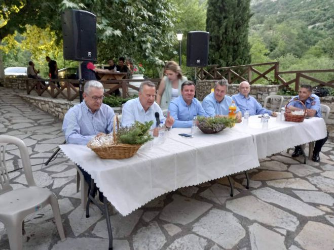 &Sigma;&kappa;&alpha;&nu;&tau;&zeta;ό&sigmaf;: "&Nu;&alpha; &sigma;&upsilon;&nu;&epsilon;&rho;&gamma;&alpha;&sigma;&tau;&omicron;ύ&mu;&epsilon; ό&lambda;&omicron;&iota; &omicron;&iota; &phi;&omicron;&rho;&epsilon;ί&sigmaf; &gamma;&iota;&alpha; &nu;&alpha; &delta;ώ&sigma;&omicron;&upsilon;&mu;&epsilon; &pi;&nu;&omicron;ή &sigma;&tau;&omicron;&nu; &Pi;ά&rho;&nu;&omega;&nu;&alpha;"