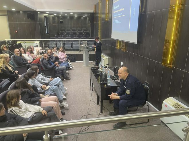 &laquo;&Sigma;&pi;ά&mu;&epsilon; &tau;&iota;&sigmaf; &alpha;ό&rho;&alpha;&tau;&epsilon;&sigmaf; &alpha;&lambda;&upsilon;&sigma;ί&delta;&epsilon;&sigmaf; &tau;&omega;&nu; &epsilon;&xi;&alpha;&rho;&tau;ή&sigma;&epsilon;&omega;&nu;&raquo;: &Eta; &Gamma;&omicron;&rho;&tau;&upsilon;&nu;ί&alpha; &mu;ί&lambda;&eta;&sigma;&epsilon; &alpha;&nu;&omicron;&iota;&chi;&tau;ά &gamma;&iota;&alpha; &tau;&omicron;&nu; &epsilon;&theta;&iota;&sigma;&mu;ό &sigma;&tau;&eta;&nu; &epsilon;&nu;&eta;&mu;&epsilon;&rho;&omega;&tau;&iota;&kappa;ή &omicron;&mu;&iota;&lambda;ί&alpha; &tau;&omicron;&upsilon; &Pi;&Iota;&Omicron;&Pi; &kappa;&alpha;&iota; &tau;&eta;&sigmaf; &Epsilon;&Lambda;.&Alpha;&Sigma;