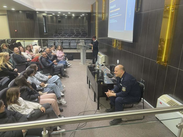 &laquo;&Sigma;&pi;ά&mu;&epsilon; &tau;&iota;&sigmaf; &alpha;ό&rho;&alpha;&tau;&epsilon;&sigmaf; &alpha;&lambda;&upsilon;&sigma;ί&delta;&epsilon;&sigmaf; &tau;&omega;&nu; &epsilon;&xi;&alpha;&rho;&tau;ή&sigma;&epsilon;&omega;&nu;&raquo;: &Eta; &Gamma;&omicron;&rho;&tau;&upsilon;&nu;ί&alpha; &mu;ί&lambda;&eta;&sigma;&epsilon; &alpha;&nu;&omicron;&iota;&chi;&tau;ά &gamma;&iota;&alpha; &tau;&omicron;&nu; &epsilon;&theta;&iota;&sigma;&mu;ό &sigma;&tau;&eta;&nu; &epsilon;&nu;&eta;&mu;&epsilon;&rho;&omega;&tau;&iota;&kappa;ή &omicron;&mu;&iota;&lambda;ί&alpha; &tau;&omicron;&upsilon; &Pi;&Iota;&Omicron;&Pi; &kappa;&alpha;&iota; &tau;&eta;&sigmaf; &Epsilon;&Lambda;.&Alpha;&Sigma;