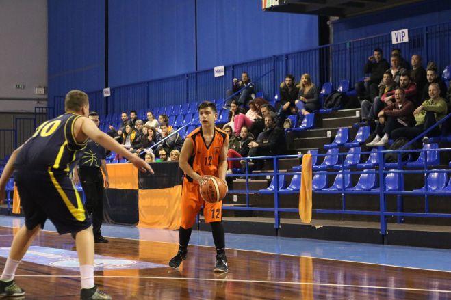 &Alpha;1 -&Alpha;2 &Epsilon;&Kappa;&Alpha;&Sigma;&Kappa;&Epsilon;&Nu;&Omicron;&Pi; | &Pi;&omicron;&upsilon; &kappa;&alpha;&iota; &pi;ό&tau;&epsilon; &pi;&alpha;ί&zeta;&omicron;&upsilon;&nu; &Pi;&omicron;&lambda;ύ&beta;&iota;&omicron;&sigmaf;, &Pi;&epsilon;&lambda;&alpha;&sigma;&gamma;ό&sigmaf;, &Pi;ά&nu;&alpha;&sigmaf; &kappa;&alpha;&iota; &Alpha;&rho;&kappa;&alpha;&delta;&iota;&kappa;ό&sigmaf;