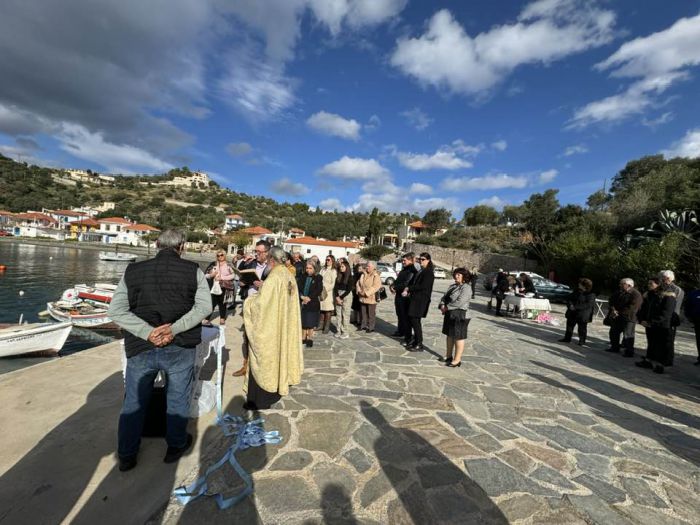 Αγιασμός υδάτων στο λιμάνι της Σαμπατικής (εικόνες)