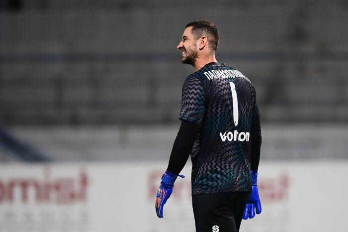 &Chi;&omega;&rho;ί&sigmaf; &Pi;&alpha;&pi;&alpha;&delta;&omicron;&pi;&omicron;ύ&lambda;&omicron; &kappa;&alpha;&iota; Bartolo &omicron; &Alpha;&sigma;&tau;έ&rho;&alpha;&sigmaf; &alpha;&pi;έ&nu;&alpha;&nu;&tau;&iota; &sigma;&tau;&omicron;&nu; &Eta;&rho;&alpha;&kappa;&lambda;ή