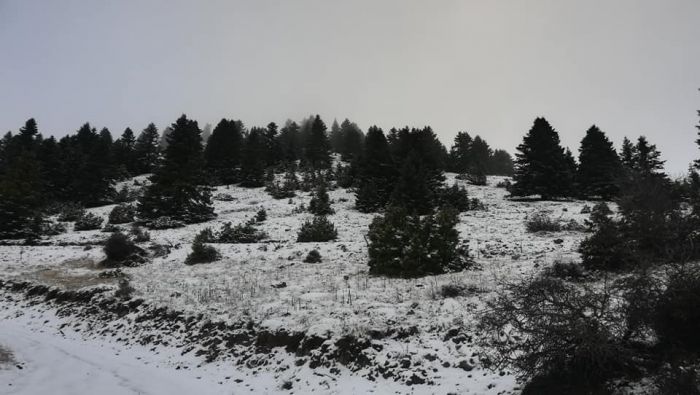 Καιρός | Χειμωνιάτικο σκηνικό - Πιθανές χιονοπτώσεις στις κορυφές του Μαινάλου και του Πάρνωνα!