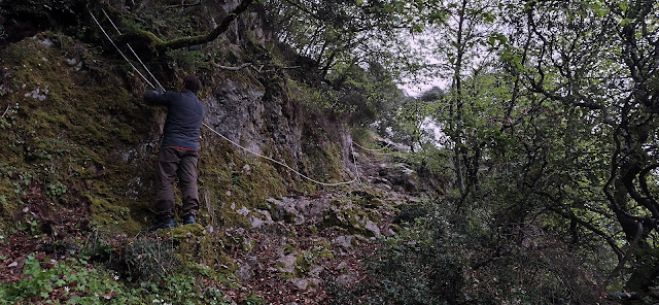 &Epsilon;&rho;&gamma;&alpha;&sigma;ί&epsilon;&sigmaf; &tau;&omicron;&pi;&omicron;&theta;έ&tau;&eta;&sigma;&eta;&sigmaf; &sigma;&chi;&omicron;&iota;&nu;&iota;ώ&nu; &sigma;&epsilon; &epsilon;&pi;&iota;&kappa;ί&nu;&delta;&upsilon;&nu;&alpha; &sigma;&eta;&mu;&epsilon;ί&alpha; &tau;&omicron;&upsilon; Menalon Trail - &Tau;&omicron; &mu;&omicron;&nu;&omicron;&pi;ά&tau;&iota; &pi;&alpha;&rho;&alpha;&mu;έ&nu;&epsilon;&iota; &kappa;&lambda;&epsilon;&iota;&sigma;&tau;ό &mu;&epsilon;&tau;&alpha;&xi;ύ &Pi;&alpha;&lambda;&alpha;&iota;ά&sigmaf; &kappa;&alpha;&iota; &Nu;έ&alpha;&sigmaf; &mu;&omicron;&nu;ή&sigmaf; &Phi;&iota;&lambda;&omicron;&sigma;ό&phi;&omicron;&upsilon;