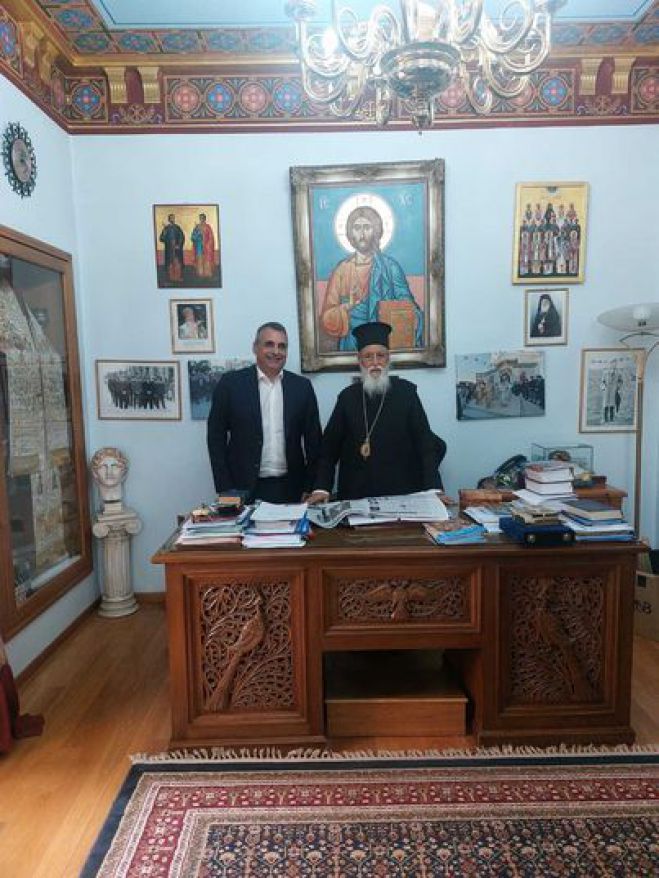 &Eta; &sigma;&upsilon;&nu;ά&nu;&tau;&eta;&sigma;&eta; &tau;&omicron;&upsilon; &Mu;&eta;&tau;&rho;&omicron;&pi;&omicron;&lambda;ί&tau;&eta; &Alpha;&lambda;έ&xi;&alpha;&nu;&delta;&rho;&omicron;&upsilon; &mu;&epsilon; &tau;&omicron;&nu; &Kappa;ώ&sigma;&tau;&alpha; &Tau;&zeta;&iota;&omicron;ύ&mu;&eta;