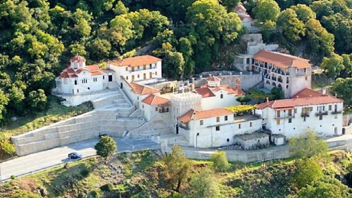 Κακοκαιρία | Κλειστός ο δρόμος που οδηγεί στη Μονή Βαρσών