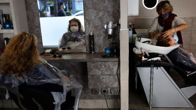 Έτσι θα γίνονται οι μετακινήσεις στα κομμωτήρια και στα κέντρα αισθητικής