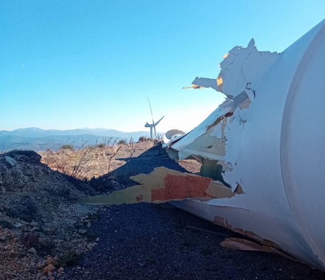 &Epsilon;&iota;&kappa;ό&nu;&epsilon;&sigmaf; &alpha;&pi;ό &tau;&omicron; &mu;έ&lambda;&lambda;&omicron;&nu; (&kappa;&alpha;&iota; &tau;&omicron; &pi;&alpha;&rho;ό&nu;)