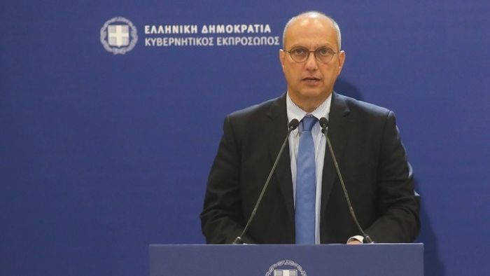 Κυβερνητικός εκπρόσωπος: &quot;Αν εφαρμόσουμε τα μέτρα της Ισπανίας, θα μπούμε σε περιπέτειες σαν κι αυτές που ζήσαμε στο παρελθόν&quot;