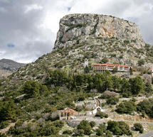 Αρχαιολογικά κατάλοιπα στα ανατολικά της μονής Γοργοεπηκόου