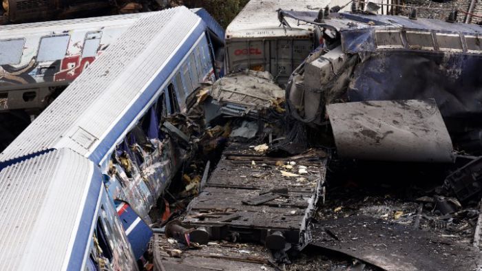 &Sigma;&upsilon;&gamma;&kappa;έ&nu;&tau;&rho;&omega;&sigma;&eta; &gamma;&iota;&alpha; &tau;&alpha; &Tau;έ&mu;&pi;&eta; &sigma;&tau;&eta;&nu; &Tau;&rho;ί&pi;&omicron;&lambda;&eta; | &Kappa;ά&lambda;&epsilon;&sigma;&mu;&alpha; &alpha;&pi;ό &tau;&eta;&nu; &Alpha;&Delta;&Epsilon;&Delta;&Upsilon; &Alpha;&rho;&kappa;&alpha;&delta;ί&alpha;&sigmaf;