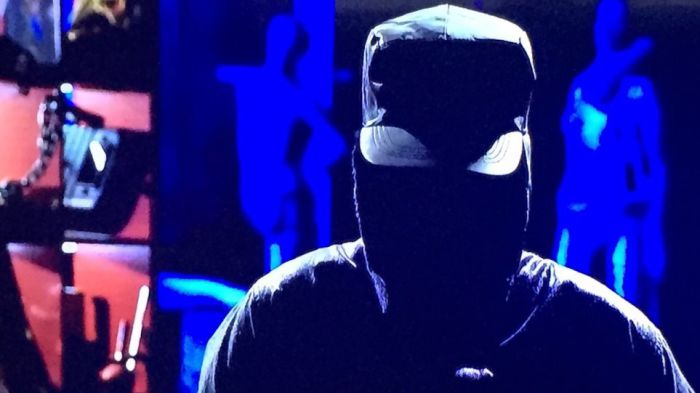 &laquo;&Pi;&alpha;&nu;&iota;&kappa;ό&sigmaf;&raquo; &alpha;&pi;ό ... &alpha;&pi;&epsilon;&iota;&lambda;&eta;&tau;&iota;&kappa;ό &mu;ή&nu;&upsilon;&mu;&alpha; &mu;&alpha;&upsilon;&rho;&omicron;&phi;&omicron;&rho;&epsilon;&mu;έ&nu;&omicron;&upsilon; ά&nu;&tau;&rho;&alpha; &sigma;&tau;&eta; &zeta;&omega;&nu;&tau;&alpha;&nu;ή &mu;&epsilon;&tau;ά&delta;&omicron;&sigma;&eta; &tau;&omicron;&upsilon; &tau;&epsilon;&lambda;&iota;&kappa;&omicron;ύ! (vd)