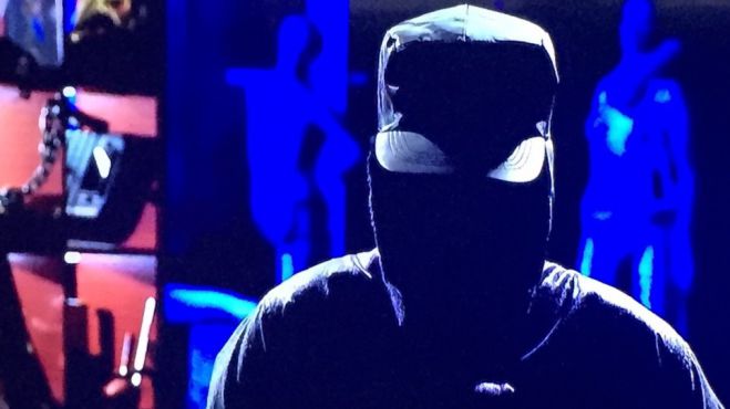 &laquo;&Pi;&alpha;&nu;&iota;&kappa;ό&sigmaf;&raquo; &alpha;&pi;ό ... &alpha;&pi;&epsilon;&iota;&lambda;&eta;&tau;&iota;&kappa;ό &mu;ή&nu;&upsilon;&mu;&alpha; &mu;&alpha;&upsilon;&rho;&omicron;&phi;&omicron;&rho;&epsilon;&mu;έ&nu;&omicron;&upsilon; ά&nu;&tau;&rho;&alpha; &sigma;&tau;&eta; &zeta;&omega;&nu;&tau;&alpha;&nu;ή &mu;&epsilon;&tau;ά&delta;&omicron;&sigma;&eta; &tau;&omicron;&upsilon; &tau;&epsilon;&lambda;&iota;&kappa;&omicron;ύ! (vd)