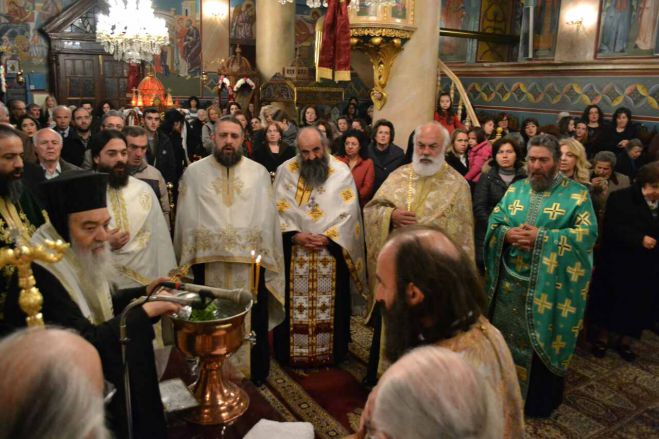 &Eta; &gamma;&iota;&omicron;&rho;&tau;ή &tau;&omicron;&upsilon; &Alpha;&gamma;ί&omicron;&upsilon; &Tau;&rho;ύ&phi;&omega;&nu;&alpha; &sigma;&tau;&eta; &Beta;&upsilon;&tau;ί&nu;&alpha; (&epsilon;&iota;&kappa;ό&nu;&epsilon;&sigmaf;)