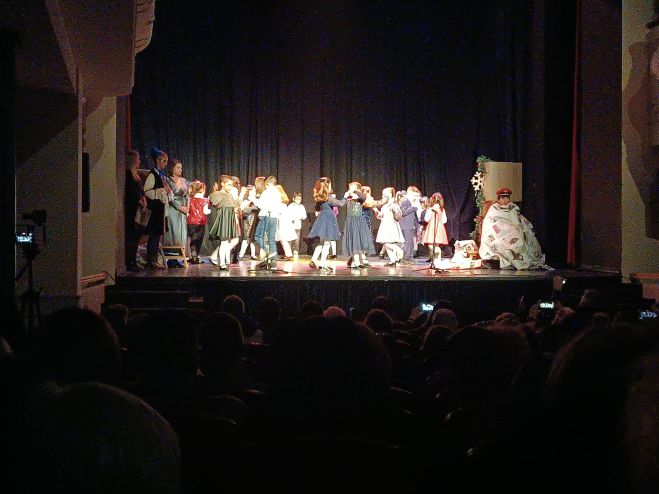 &Kappa;&alpha;&tau;ά&mu;&epsilon;&sigma;&tau;&omicron; &tau;&omicron; &Mu;&alpha;&lambda;&lambda;&iota;&alpha;&rho;&omicron;&pi;&omicron;ύ&lambda;&epsilon;&iota;&omicron; &gamma;&iota;&alpha; &tau;&eta;&nu; &pi;&alpha;&rho;ά&sigma;&tau;&alpha;&sigma;&eta; &laquo;&Tau;&omicron; &pi;&alpha;&lambda;&iota;ό &mu;&pi;&lambda;&epsilon; &sigma;&tau;&omicron;&lambda;ί&delta;&iota;&raquo; &alpha;&pi;ό &tau;&omicron; &Lambda;ύ&kappa;&epsilon;&iota;&omicron; &tau;&omega;&nu; &Epsilon;&lambda;&lambda;&eta;&nu;ί&delta;&omega;&nu; &Tau;&rho;ί&pi;&omicron;&lambda;&eta;&sigmaf; &kappa;&alpha;&iota; &tau;&omicron;&upsilon;&sigmaf; &Delta;&rho;ά&sigma;&tau;&epsilon;&sigmaf; (vd)